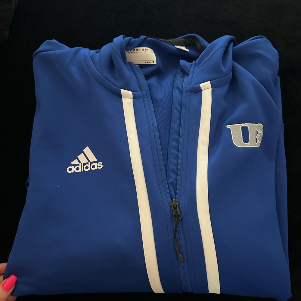 university of Dubuque zip up
